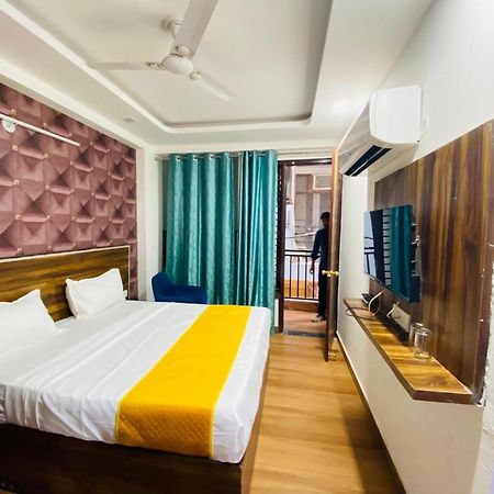 Surya International Bed and Breakfast Νέο Δελχί Εξωτερικό φωτογραφία