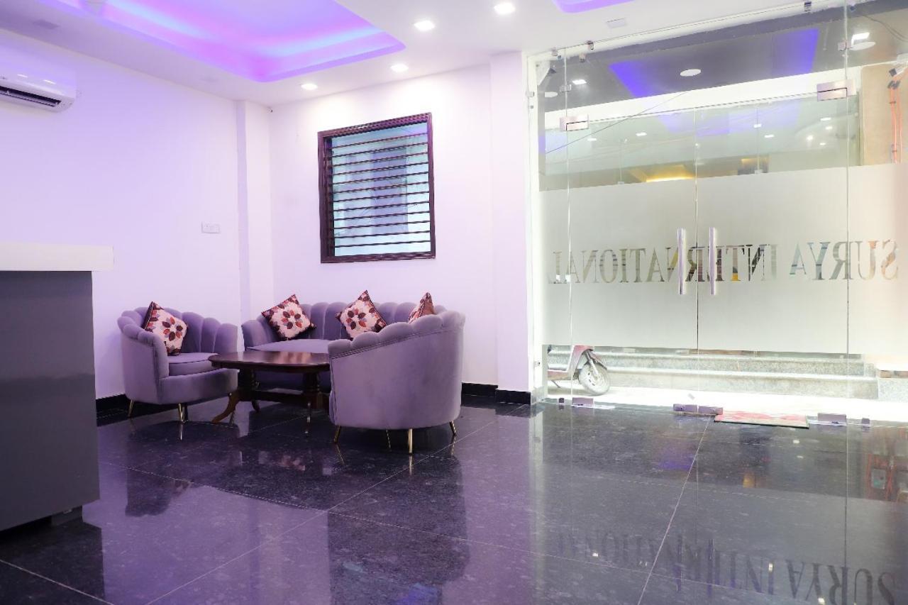 Surya International Bed and Breakfast Νέο Δελχί Εξωτερικό φωτογραφία