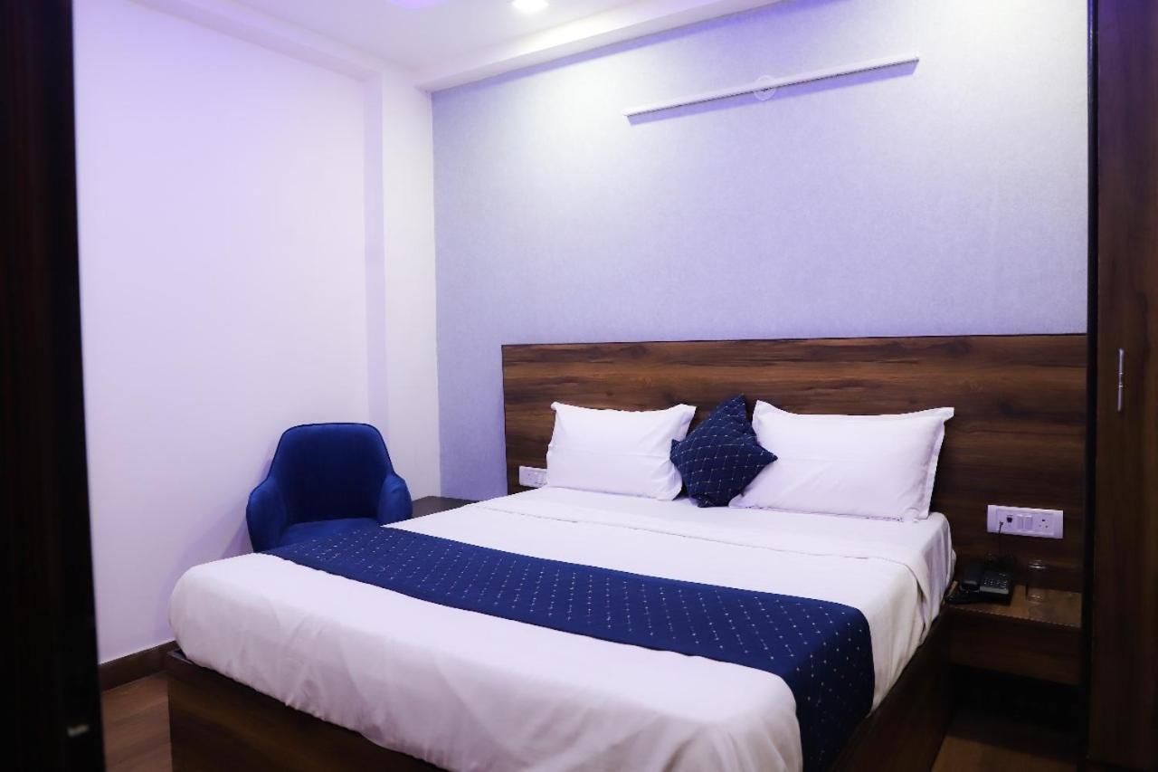 Surya International Bed and Breakfast Νέο Δελχί Εξωτερικό φωτογραφία