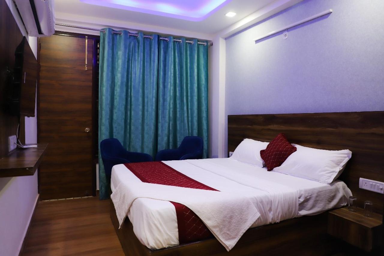 Surya International Bed and Breakfast Νέο Δελχί Εξωτερικό φωτογραφία