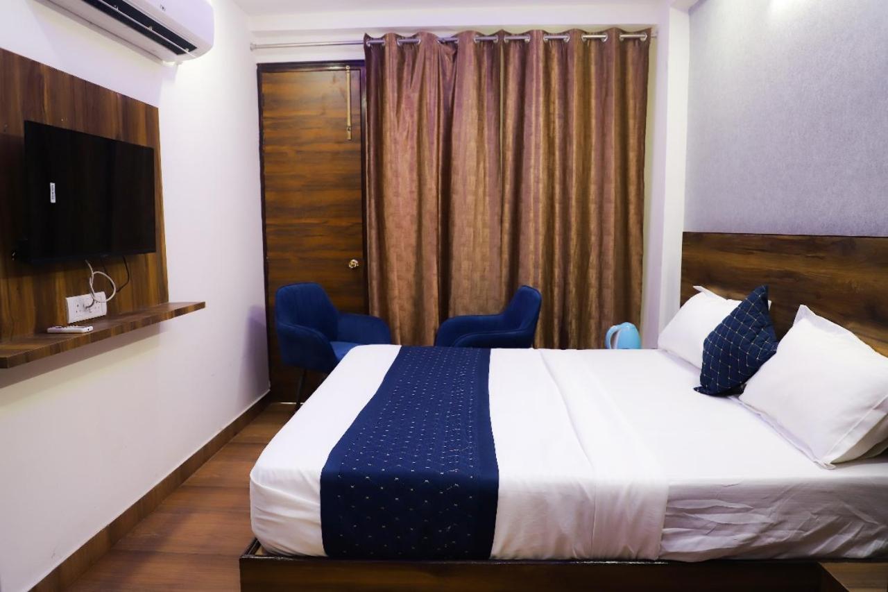 Surya International Bed and Breakfast Νέο Δελχί Εξωτερικό φωτογραφία