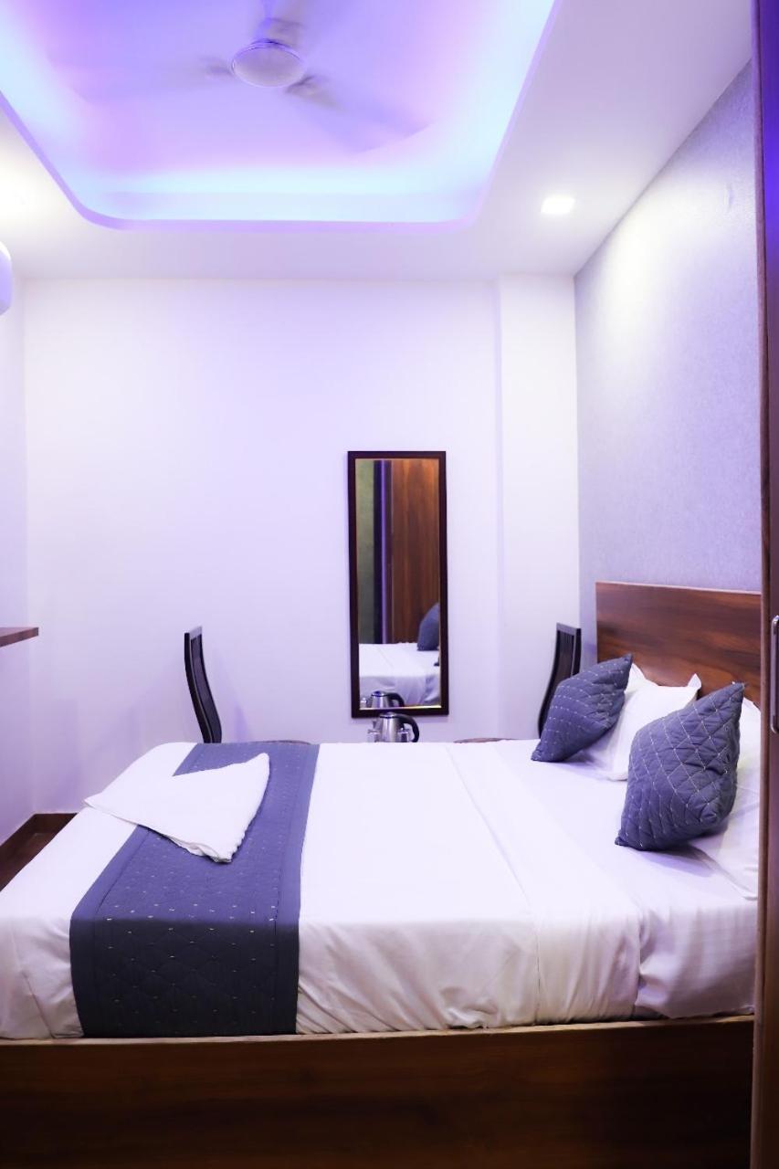 Surya International Bed and Breakfast Νέο Δελχί Εξωτερικό φωτογραφία