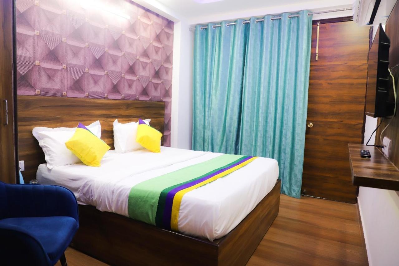 Surya International Bed and Breakfast Νέο Δελχί Εξωτερικό φωτογραφία