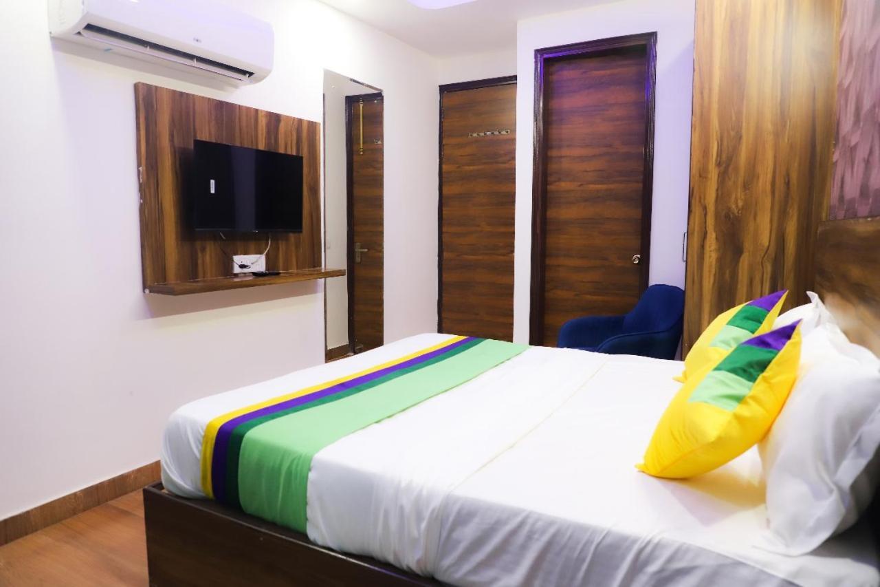 Surya International Bed and Breakfast Νέο Δελχί Εξωτερικό φωτογραφία