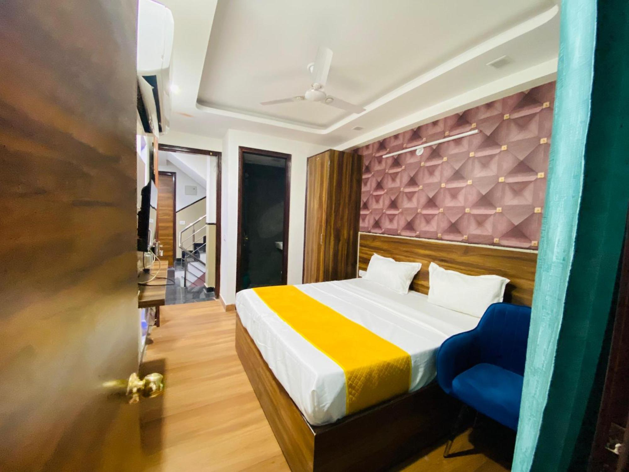 Surya International Bed and Breakfast Νέο Δελχί Εξωτερικό φωτογραφία