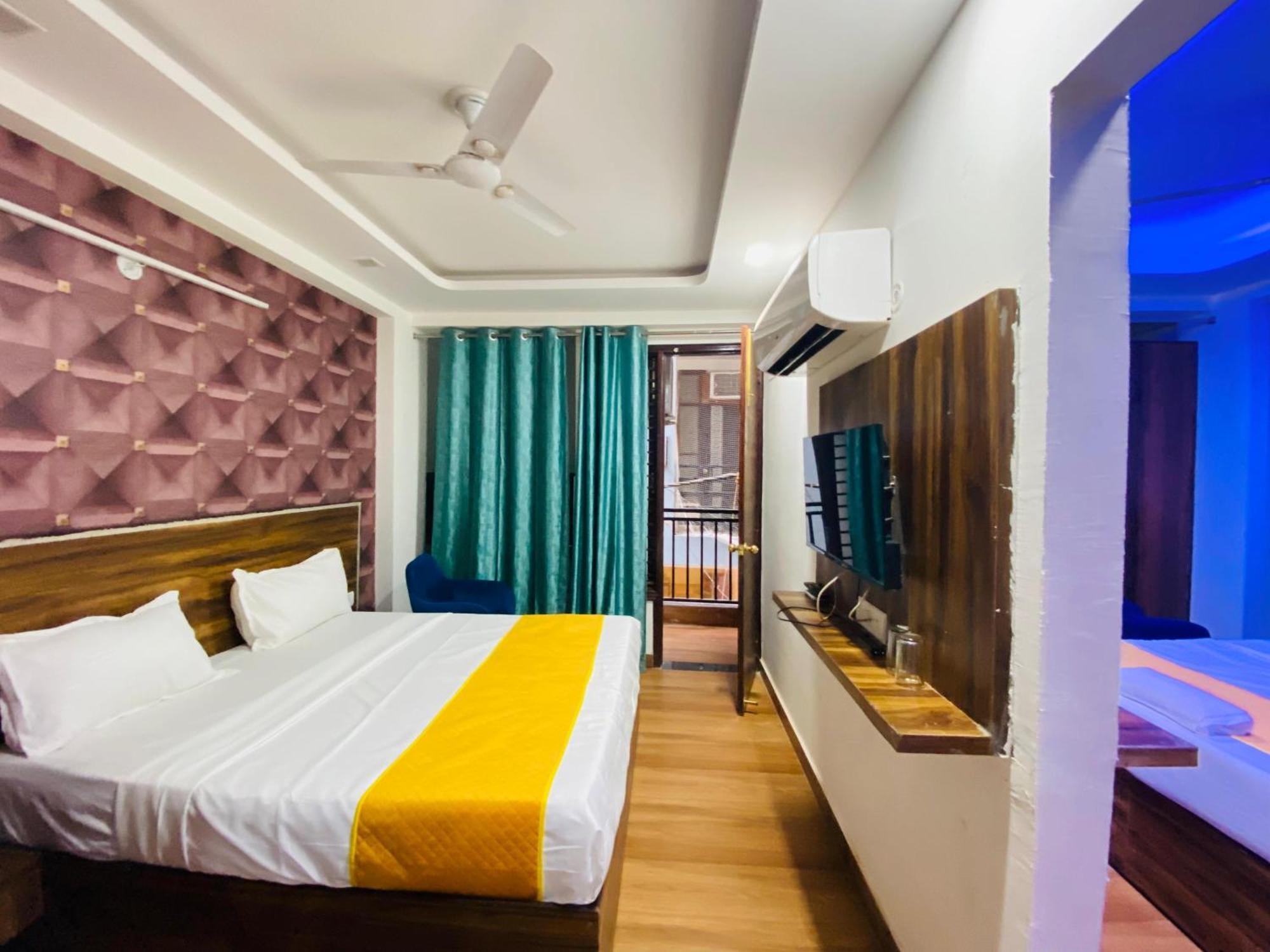 Surya International Bed and Breakfast Νέο Δελχί Εξωτερικό φωτογραφία